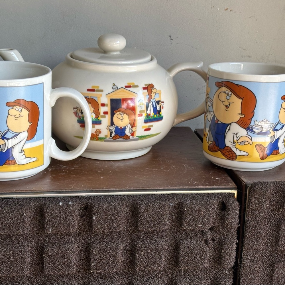 Tetley Tea Character Tea Set - two mugs and tea pot